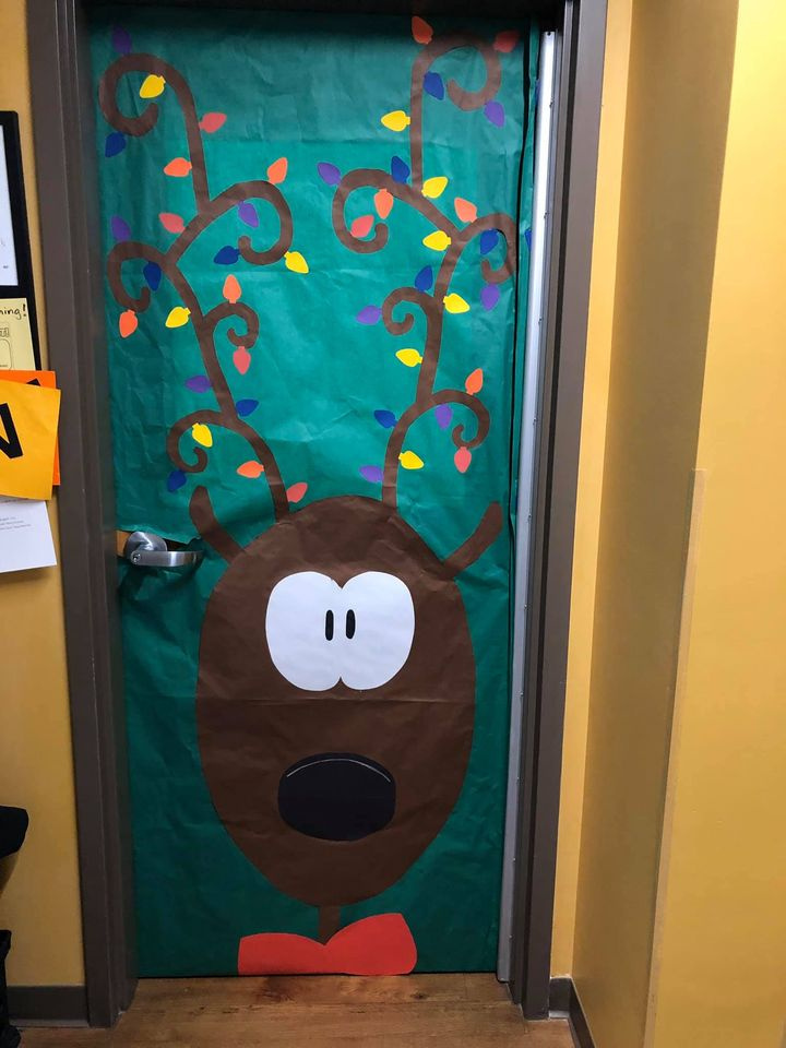 school winter door decorations
