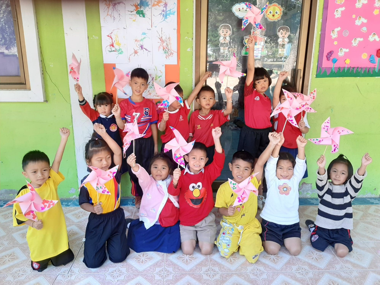 paper windmill/preschool/early chilhood education