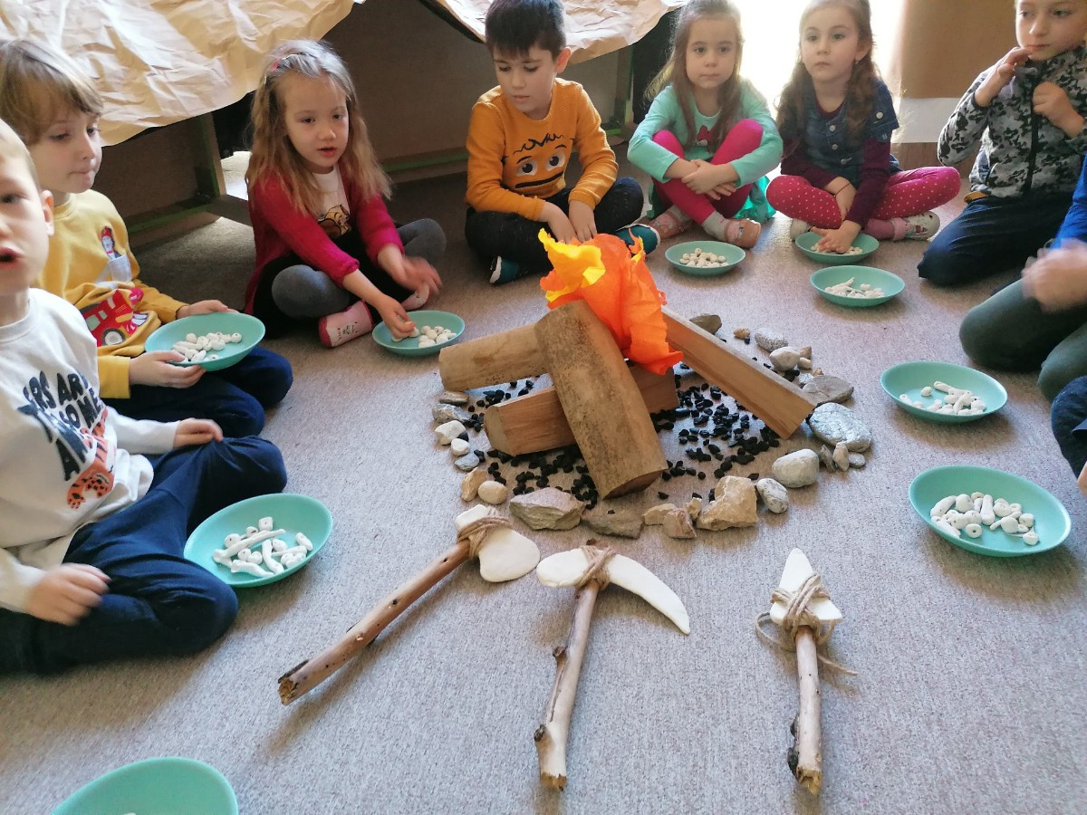 Stone Age with 5 to 6 years old children