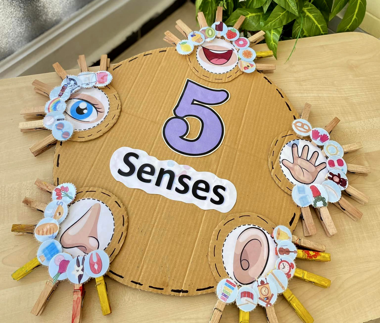5 Senses Sorting Game with Clothespins