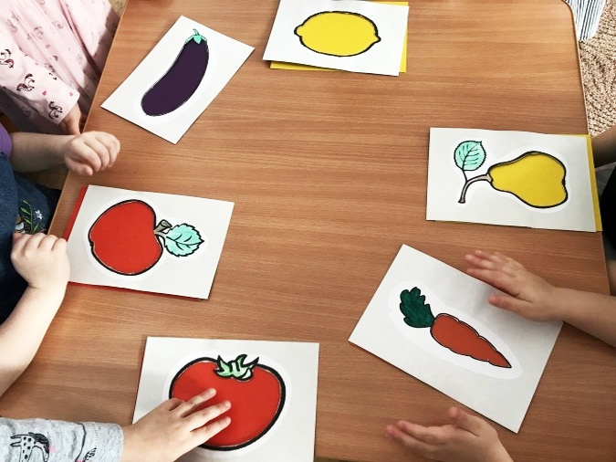 Fruits and Vegetables Color Matching Activity