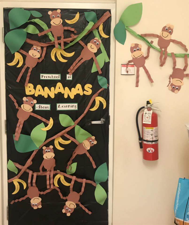Classroom Door Theme Ideas: Zoos and Animals!. 
