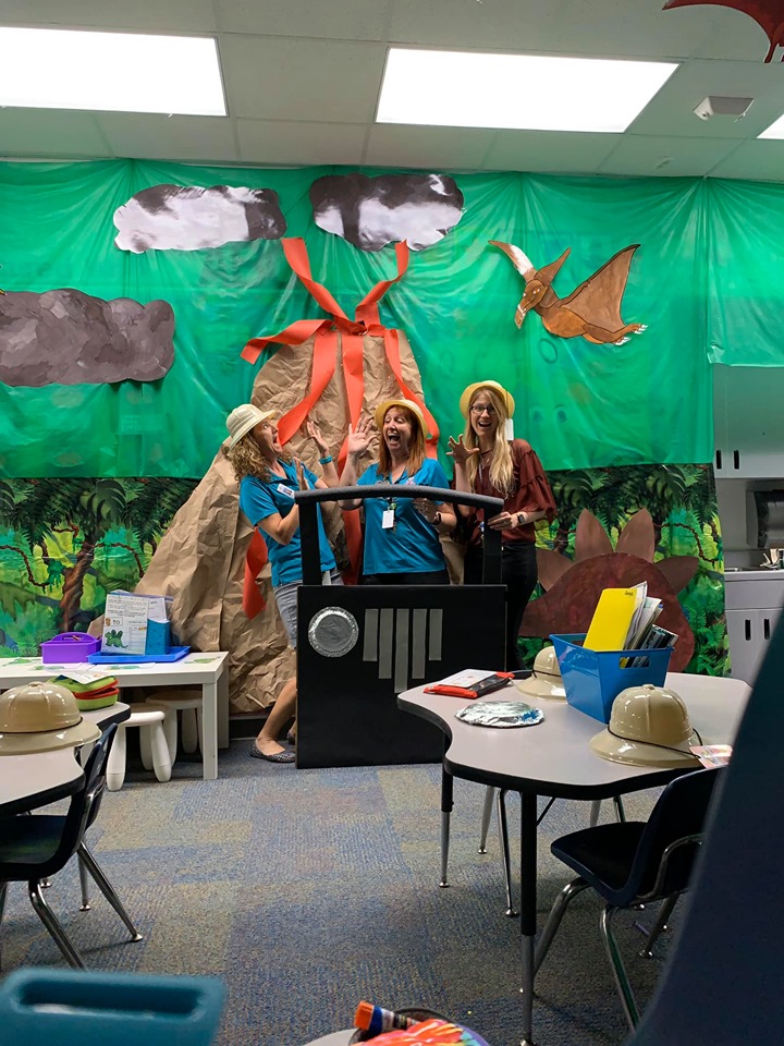 Dinosaur-Themed Classroom Decorations. TeachersMag.com