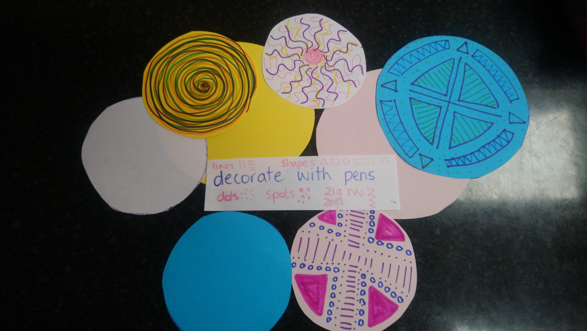 Paper Flower Craft for Young Children. TeachersMag.com