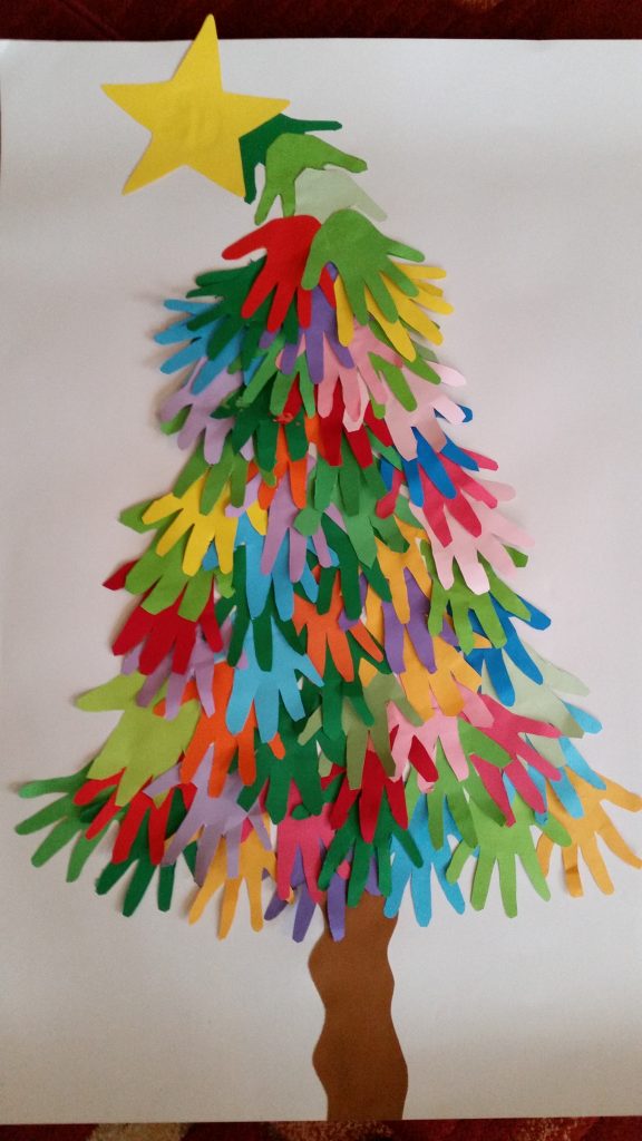 handprint-christmas-tree-teachersmag