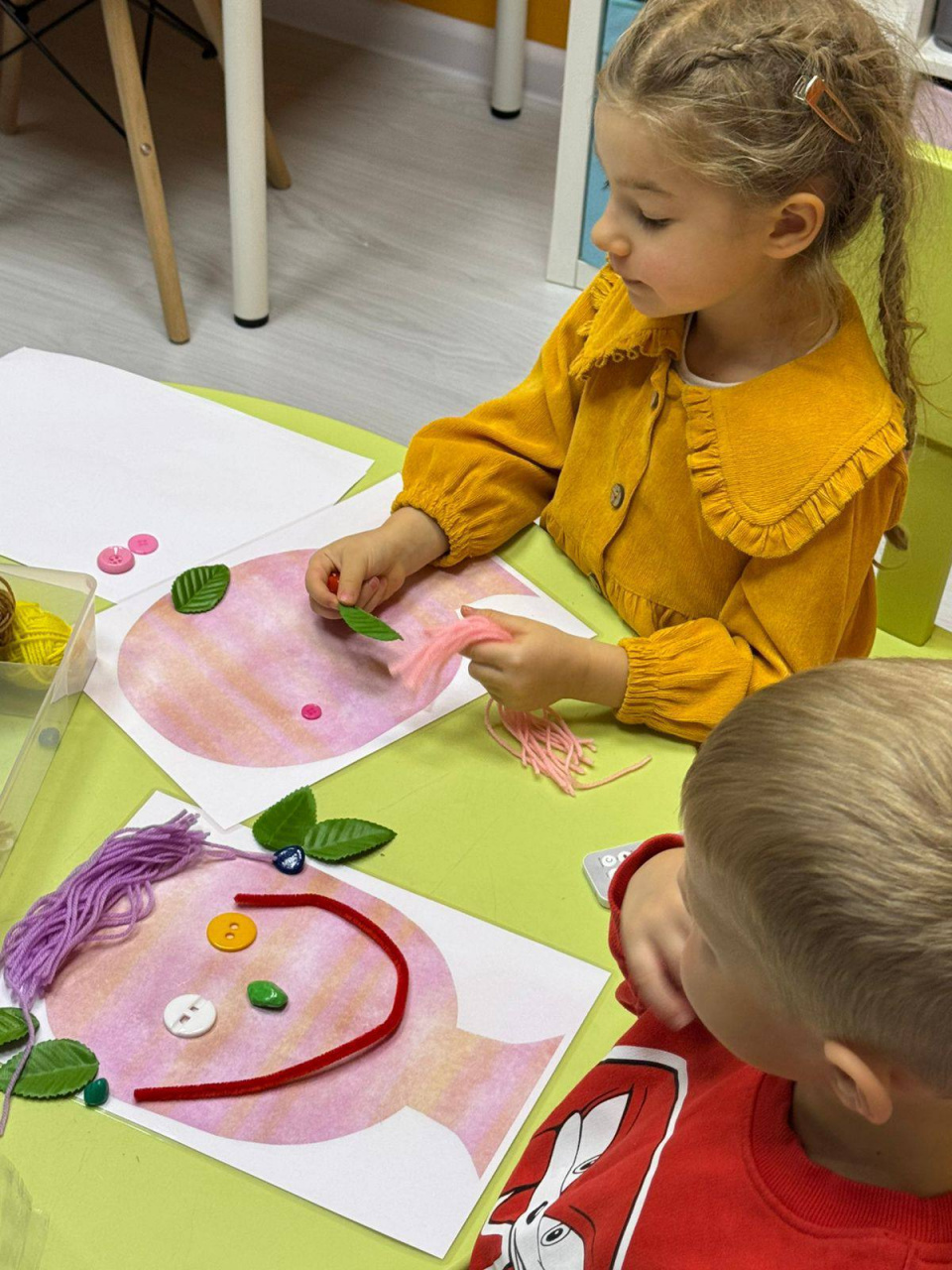 Crafting Faces With Toddlers: A Peek Into Our Creative Morning