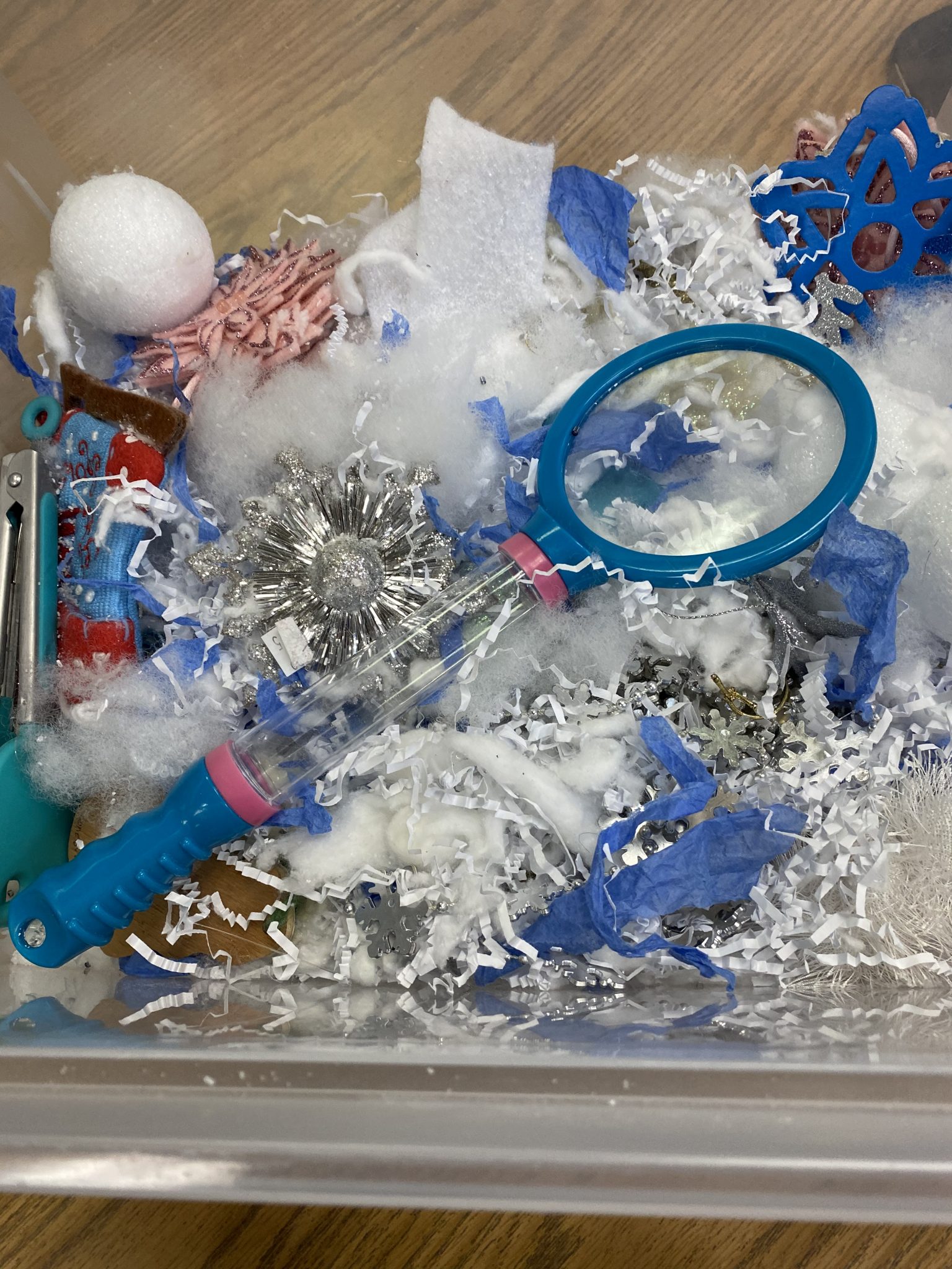 Fun Sensory Bins for Autistic Children | TeachersMag.com